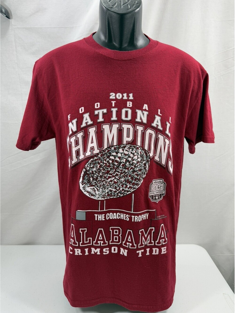 Alabama Crimson Tide T Shirt Medium Red 2011 BCS Football National Champions